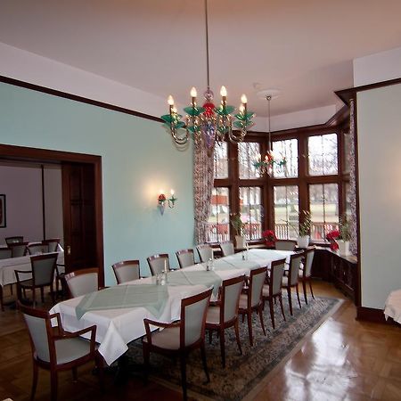 Parkhotel Unter Den Linden Хальберштадт Экстерьер фото
