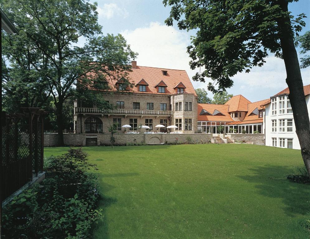 Parkhotel Unter Den Linden Хальберштадт Экстерьер фото