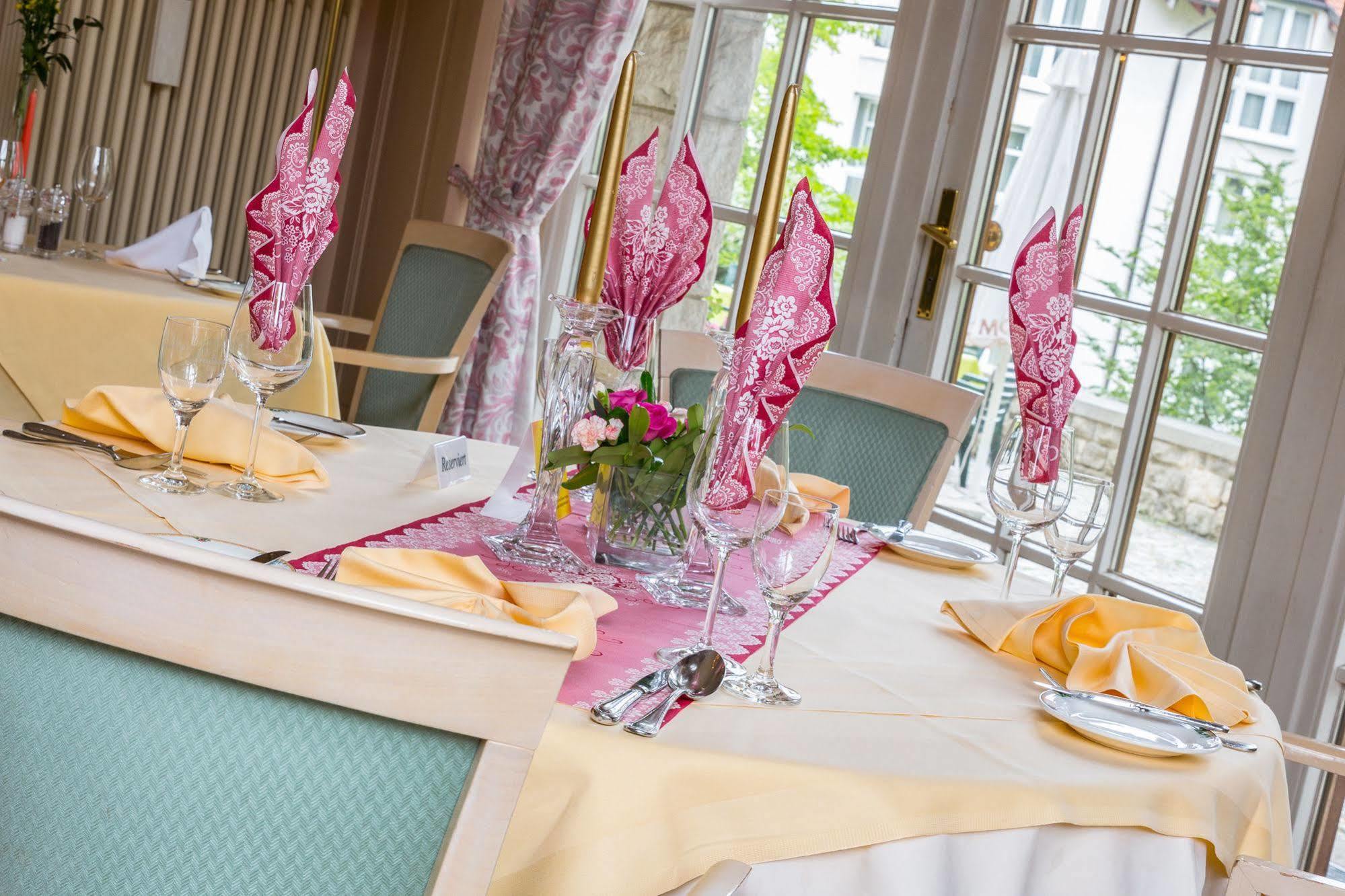 Parkhotel Unter Den Linden Хальберштадт Экстерьер фото