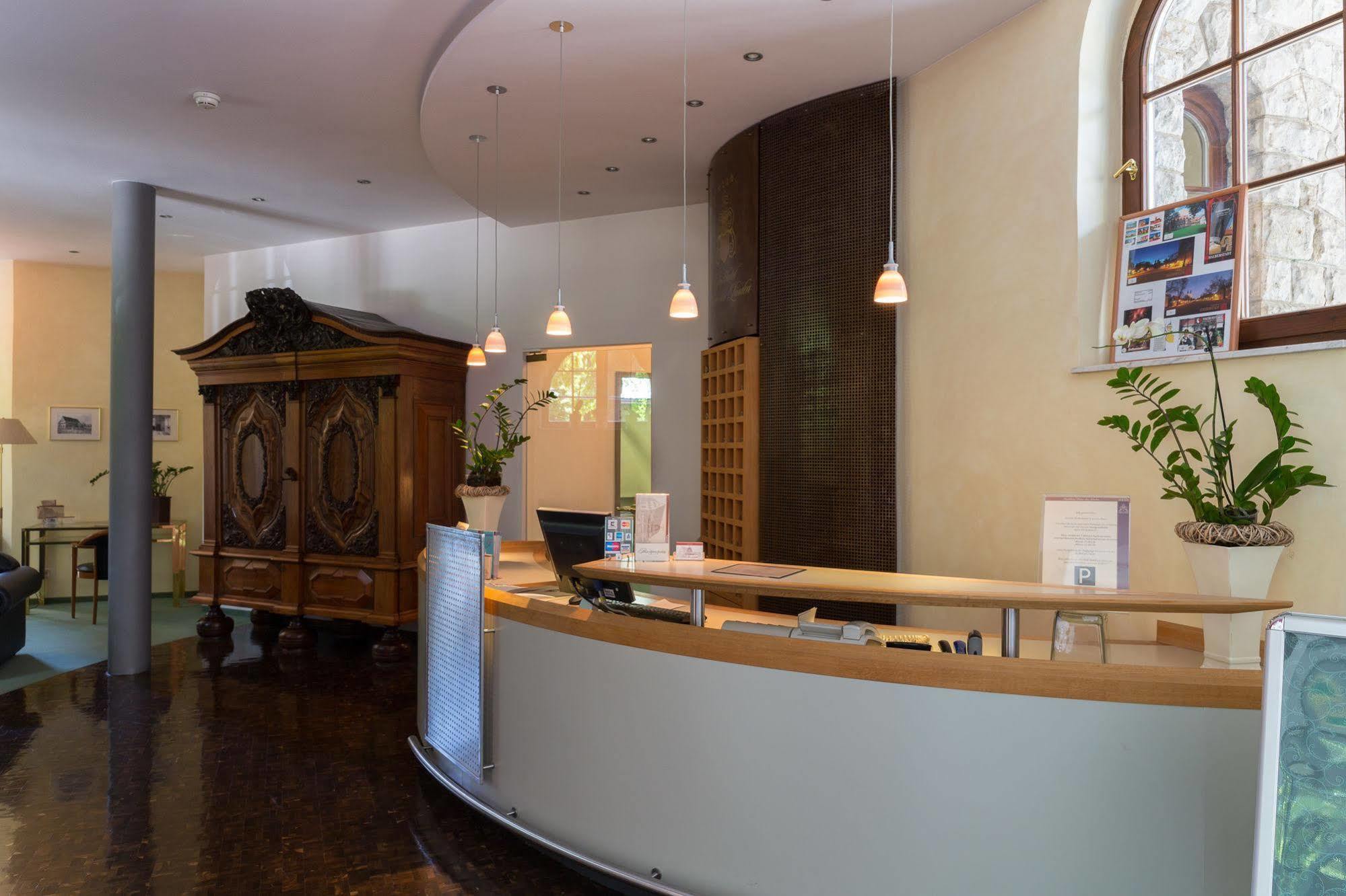 Parkhotel Unter Den Linden Хальберштадт Экстерьер фото